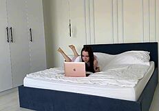 found out my stepsister works as webcam and fucked her