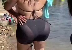 Bunduda gostosa is a hot prostitute.