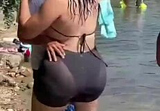 Bunduda gostosa is a hot prostitute.