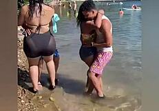 Bunduda gostosa is a hot prostitute.