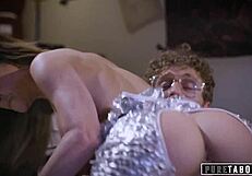 Conspiracy Theorist Meets Sexy Alien Female For Taboo Sex With Cunilingus And Cowgirl Riding