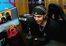 Ruan kisses Bruna Lambertini naked on lap