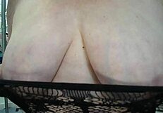 Vore Fantasy: Kissing Leads to Eating Whole