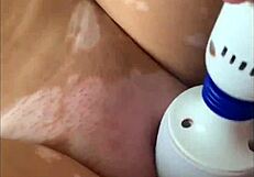 squirting while tied up and fingering my pussy