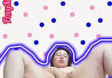 Muevo El Culo Como Una Perra in Exotic Solo Fingering Session. Watch Her Big Ass Shake!