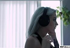 lola fae finds sex hard during covid-19