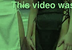 18岁和19岁继姐妹粗暴性爱带深喉支配