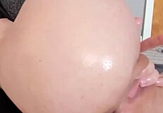 on cam showing and fucking while masturbating