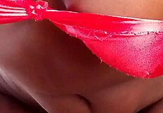 よー、彼女が激しいアフリカンセックスでクリームまみれになるの見たい？