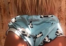 Batendo na amiga da minha enteada sex toy.