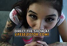 Brenna Sparks anak tiri kamu dalam blowjob dan doggystyle