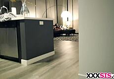 هل يدخل هذا الزب العملاق حقاً في أخت زوجة صغيرة 18+ أمارا روماني؟