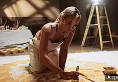 Mia, the erotic artist, becomes the collector's latest obsession