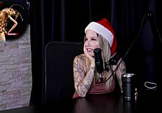 Loira tem a buceta fodida depois de falar que era muito assediada coisas que te broxa � submissa n�o gosta de dor ao extremo e ser� que daria pro mano brown - baby fire watch on sheer red