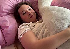 Beautiful couple in homemade sex with blowjob, cowgirl, and cumshot