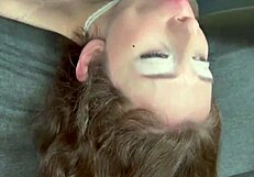 Ekstremni deepthroat facefuck: zdržiš 2025?