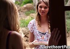 Yummy milf julia ann seduces babe jessie andrews