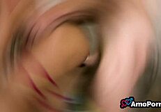 tira o pau pra fora e me toca suavemente como voce faz