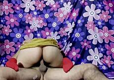 Hvordan kan denne meksikanske studenten gi så rike turer på sin store rumpe uten at jeg kommer inni?