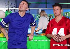 Isn't this freeuse sharing of the sexy blonde bartender hot?