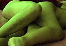 ¿Qué Harías? Sexo con Novia de Amigo Mientras Juega Fortnite!