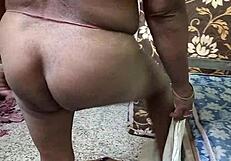 Mature Indian Aunty Nude Fat Ass Anus and Vagina Showing