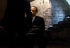 kelly trump gives nice blowjob with cumshot