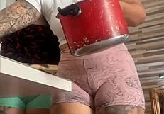 The Most Swollen Pussy You've Seen Flashing