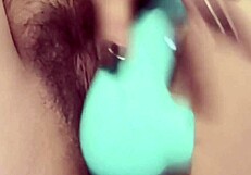 Sharinami Pinay가 처음으로 강하게 스쿼트해