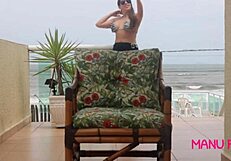 manu fox flagrada se masturbando em casa em frente a praia - produção rubens badaró