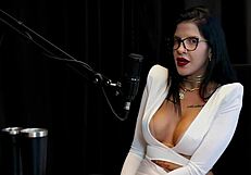 i feel so submissive to leticia braga's domination in this couple's fetish compilation