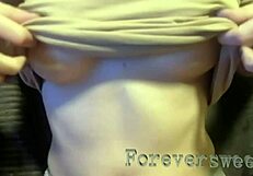 Watch her masturbate in lingerie online!