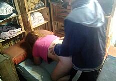 me pongo en cuatro para que mi novio me coja duro