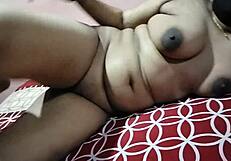 My hot girlfriend got her wet pussy all messed up