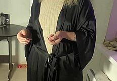 i'm a blonde femdom using toys on himm