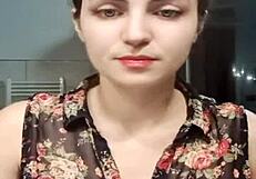 italian milf teasing on bigo live