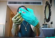 I love my latex glove fetish sessions
