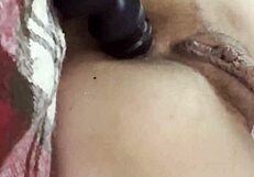 Anal Plug Thrust Vibrations in Close-Up