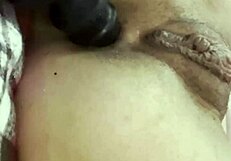 Anal Plug Thrust Vibrations in Close-Up