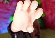 ASMR hot latex gloves ripped by Arya Grander