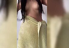 Ojej moja krivuljasta latina sodelavka čez 18 namočena po kopanju nagnjena doggy anal in jahanje do orgazma