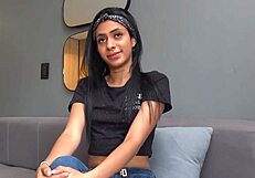 Watch this bubble butt latina ride to get the role