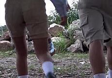 في رحلة تخييم أستكشف كس إيما أنتورين