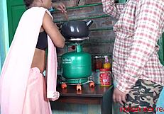 xxx indian step brother and step sister step family in hindi xxx 😈