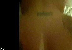 Agent dwingt milf winkeldieveuse tot stripsearch en harde neuk - LiftMilf