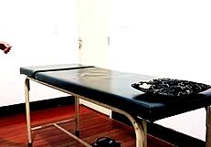 Waxing Client Gets Horny And Has Sex