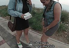 Tujec plača za vibrator izkušnjo z latinsko MILF v nakupovalnem centru