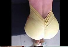 i suda en el gym para complacer machos...