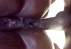 Comendo a buceta e o cu da vi�va no vel�rio do marido