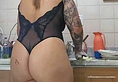 Meus Buracos Vão Ser Todos Usados Hoje Para Meus Comedores Gozarem Muito, Vou Ser A Hotwife Putinha Deles Com Muito Prazer